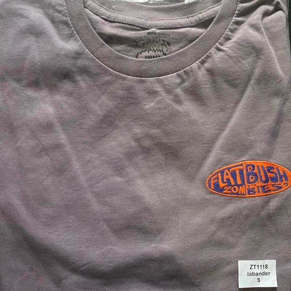 FLAT ZOM BUSH BIES EMBROIDERED LOGO T-SHIRT - Picture 6 of 7